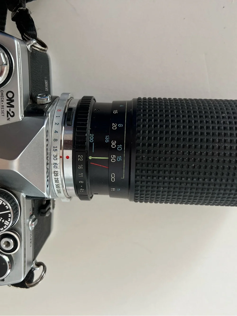 Olympus OM-2N 35mm Film Camera with 80-200mm Tokina Lens BATTERY TESTED NOT FILM